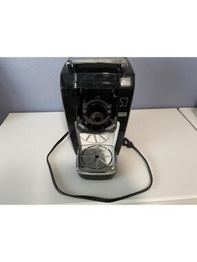Keurig Model K 15 K Cup Mini Single-serve Coffee Maker  Works Well!